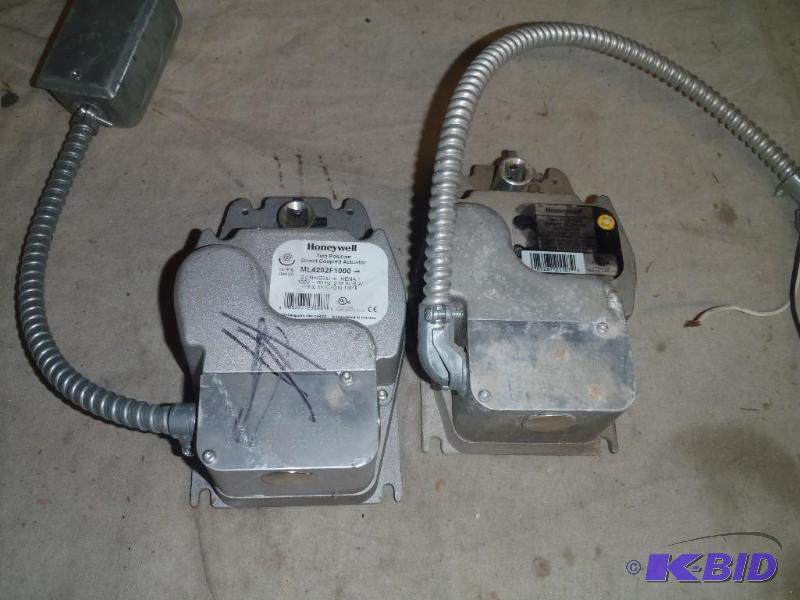 lot 171 image: Honeywell Two Position Actuators
