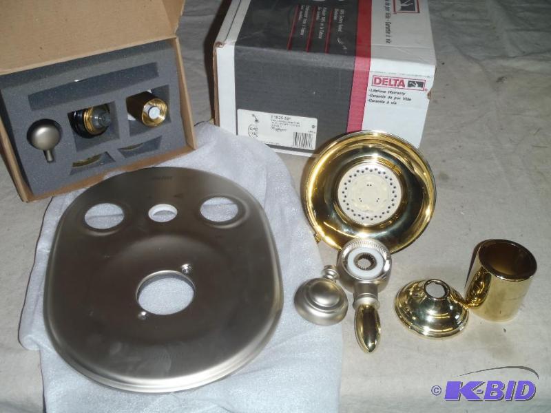 lot 196 image: Shower Faucet