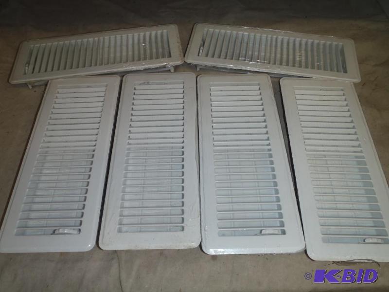 lot 236 image: Floor Diffuser