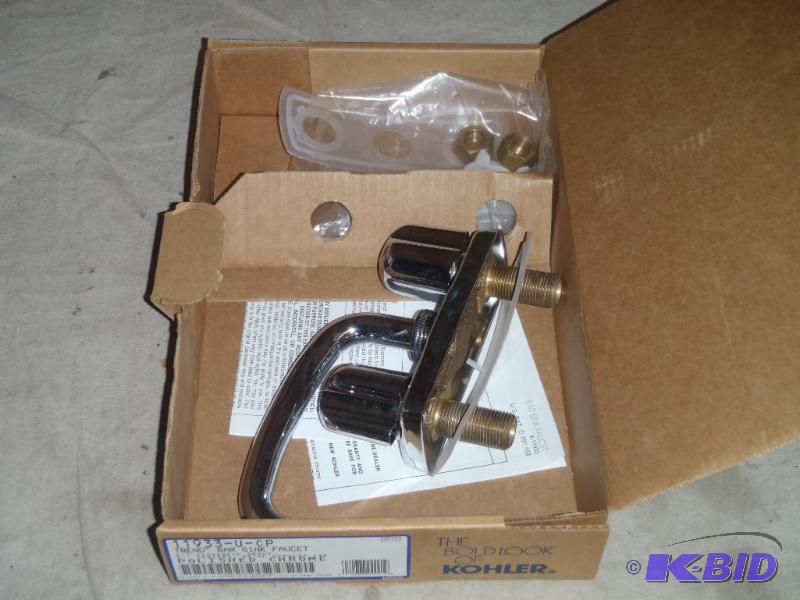 lot 256 image: Laundry Tub Faucet