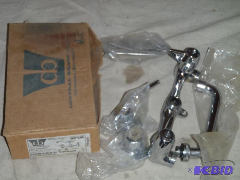 lot 261 image: Wall Mount Faucet
