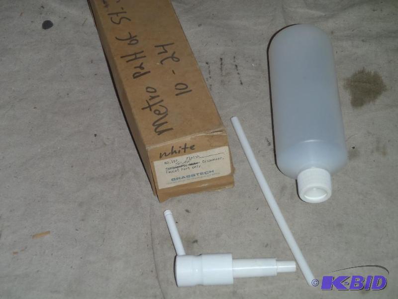 lot 262 image: Soap Dispenser
