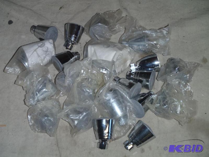 lot 266 image: Showerheads