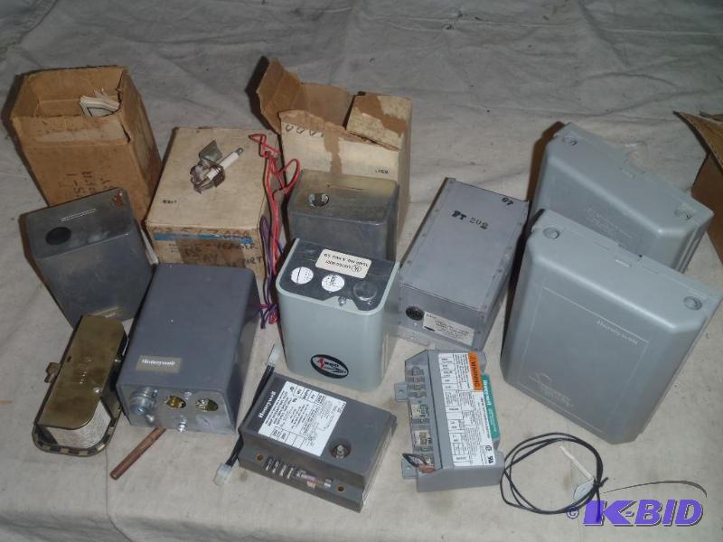 lot 273 image: Miscellaneous HVAC Parts
