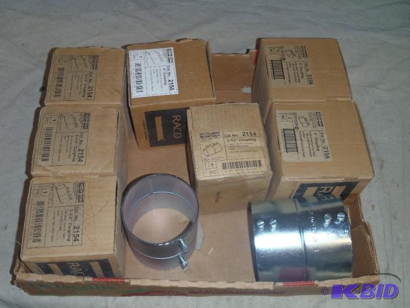 lot 30 image: EMTRigidIMC Set Screw Couplings