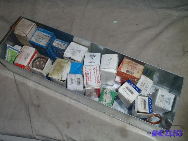 lot 320 image: Capacitors