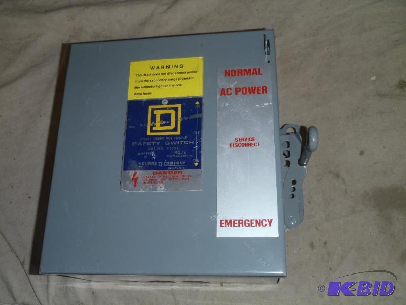 lot 36 image: Square D 92251 Safety Switch