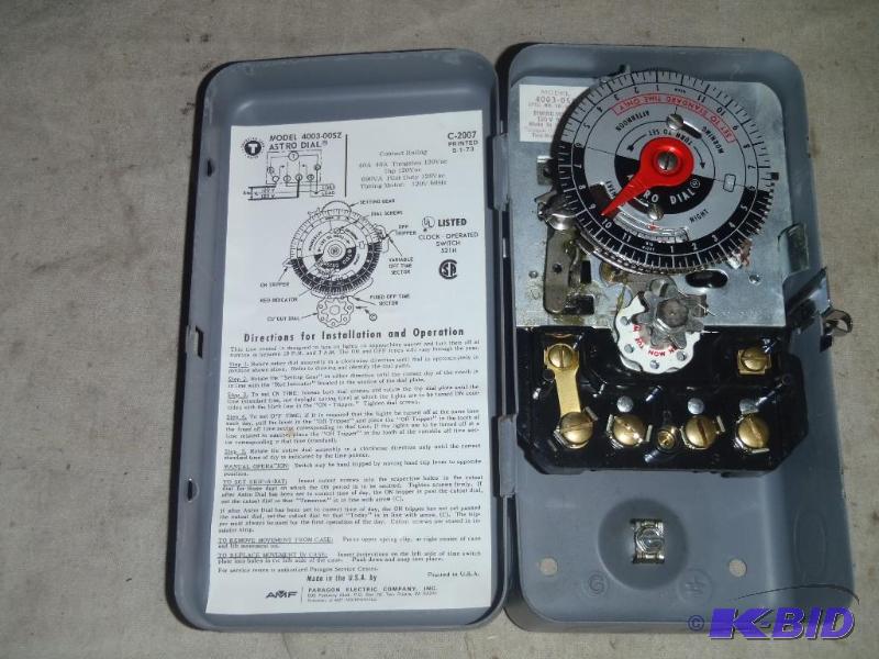 lot 41 image: Paragon 4003-00SZ Timer
