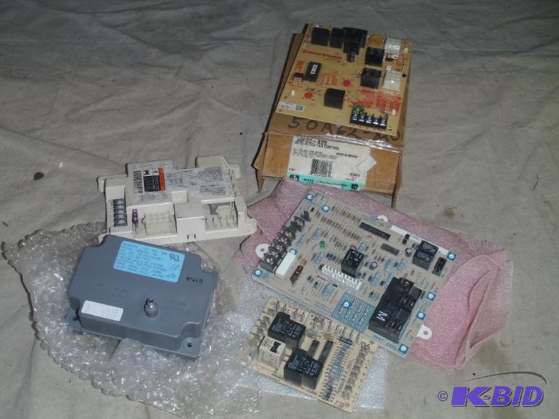 lot 75 image: Control Boards