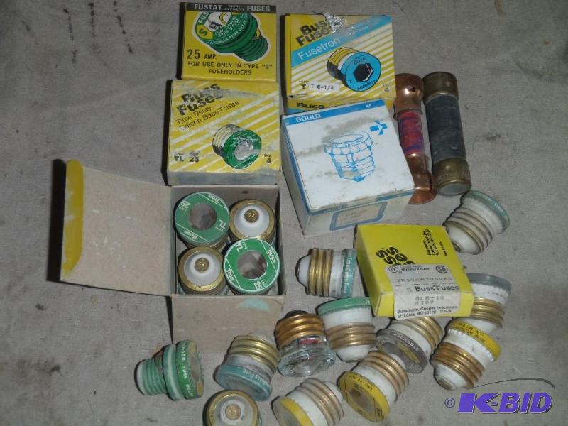 lot 94 image: Fuses