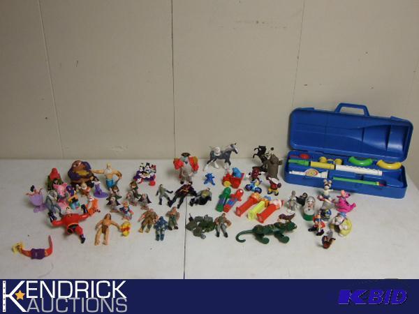 Large Lot of Newer and Vintage Action Figures