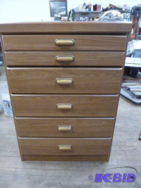 lot 121 image: Five Drawer Dresser 42" X 30" X 16&...