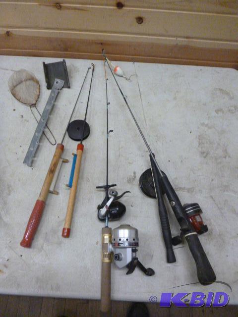 lot 128 image: Miscellaneous Ice Fishing Rods...