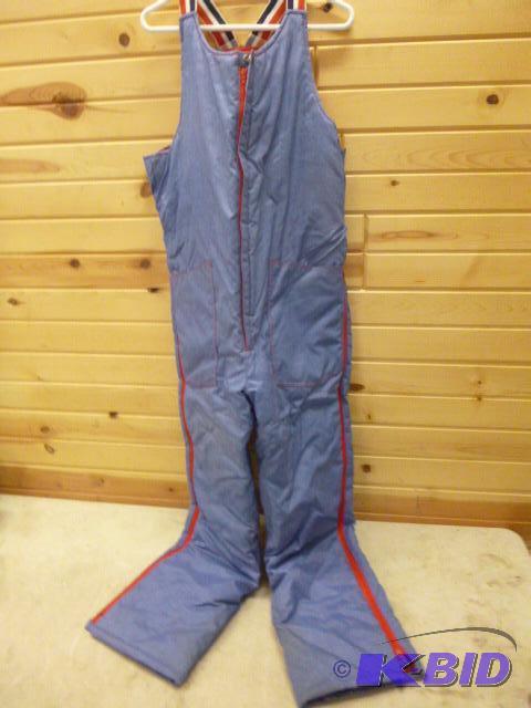 lot 160 image: Polaris Snowmobile Bibs Size large....