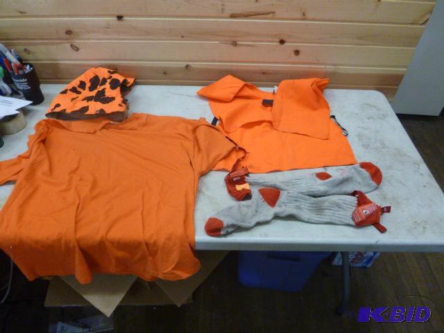 lot 170 image: Orange T-Shirt (2XL), Hood, Vest and Battery ...