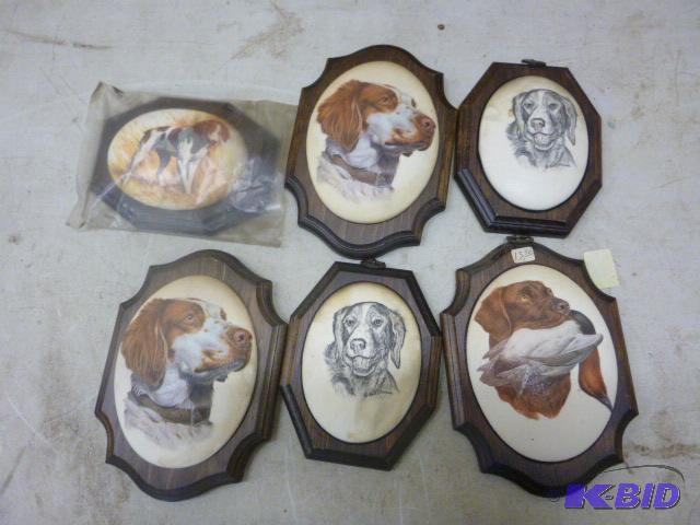 lot 172 image: Size Dog Plaques ...
