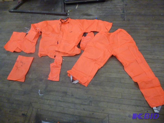 lot 189 image: Rain Suit Set...