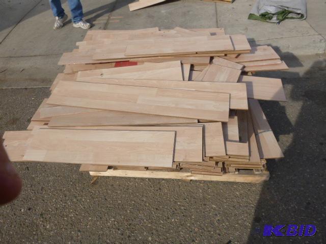 lot 196 image: Pallet of Used&nbspLaminate&nbspFlooring...
