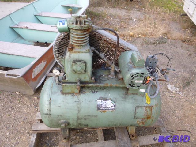 lot 2 image: Johnson Air Compressor 34 HP, 115230 single...