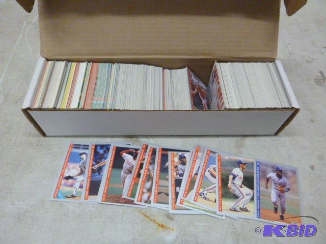 lot 24 image: Baseball Cards Approximately 600....