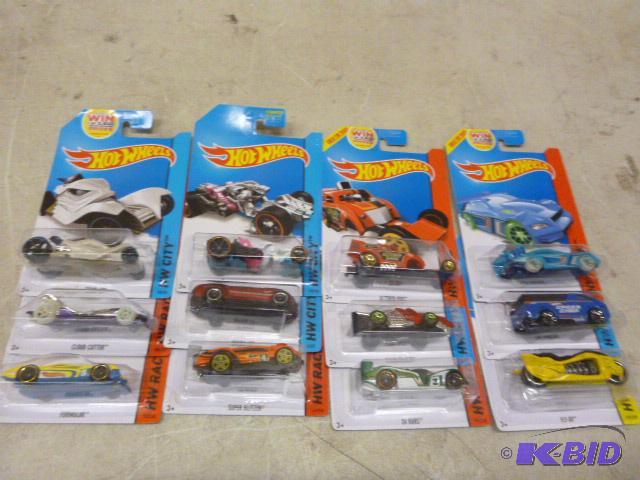 lot 28 image: 12 Hot Wheels Cars Unopened...