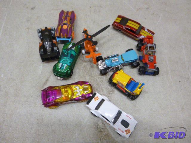 lot 36 image: 10 Hot Wheel Cars...