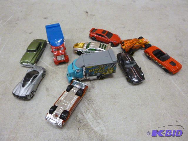 lot 37 image: 10 Hot Wheel Cars...
