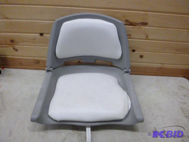 lot 41 image: Boat Seat...