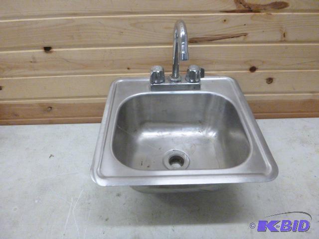 lot 94 image: Small Stainless Steel Bar Sink...