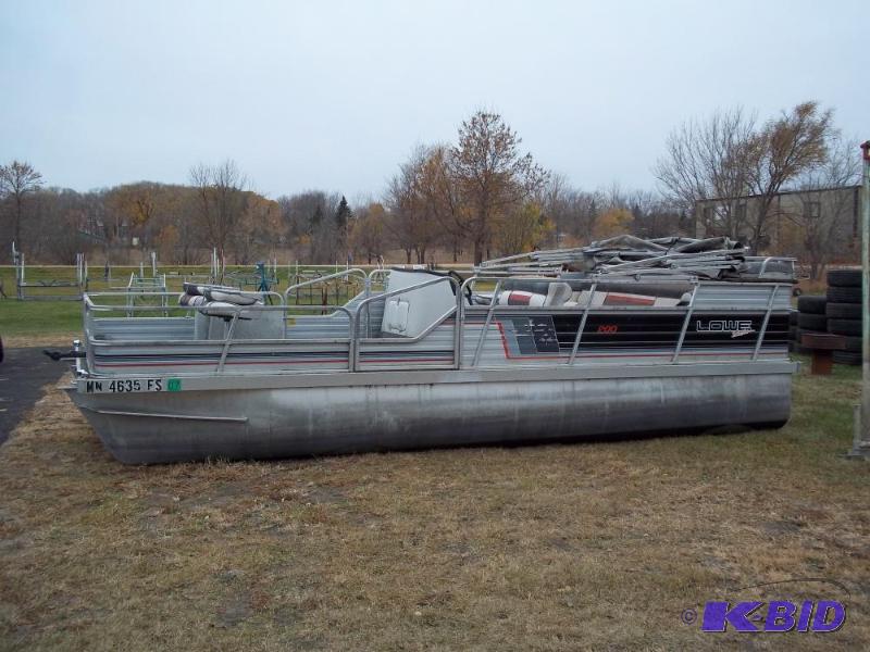 lot 13 image: 1991 Lowe Pontoon 20 with 40 Hp Johnson tilt...