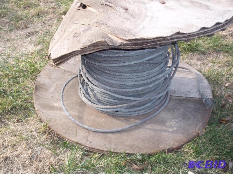 lot 15 image: Roll of Cable...