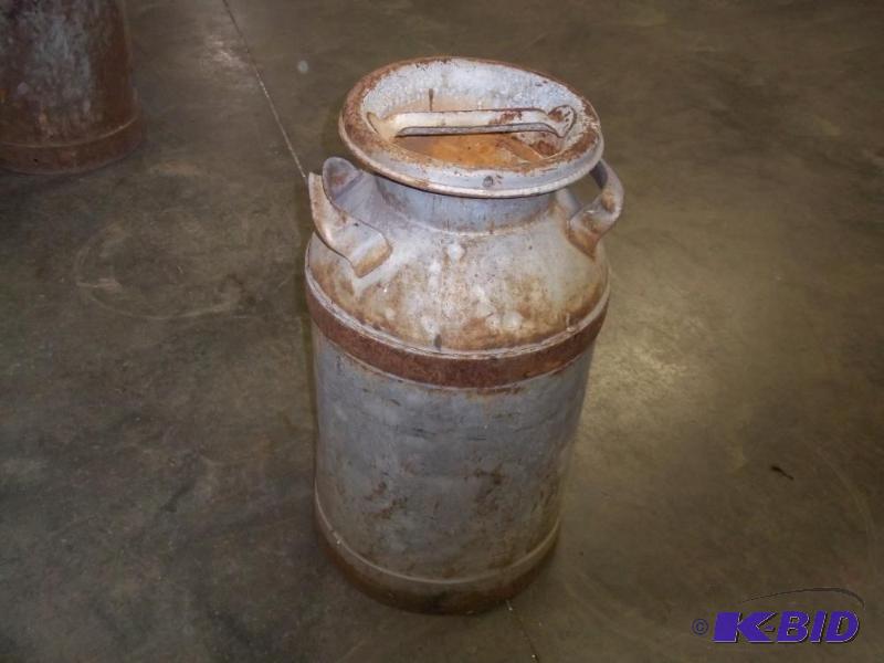 lot 41 image: Cream Can...
