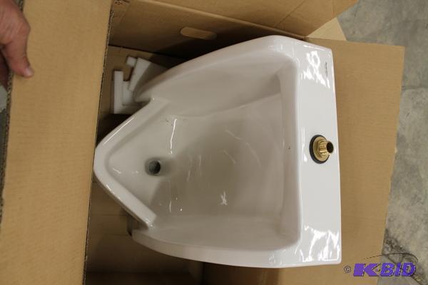 lot 36 image: American Standard Wall Hung&nbspUrinal ...