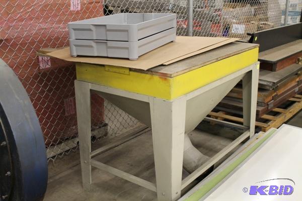 lot 7 image: Welding Table With Welding Fume Suction Setup...