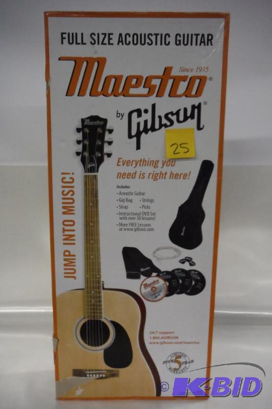 Maestro by Gibson Acoustic Guitar Pack 41-Inch - Natural