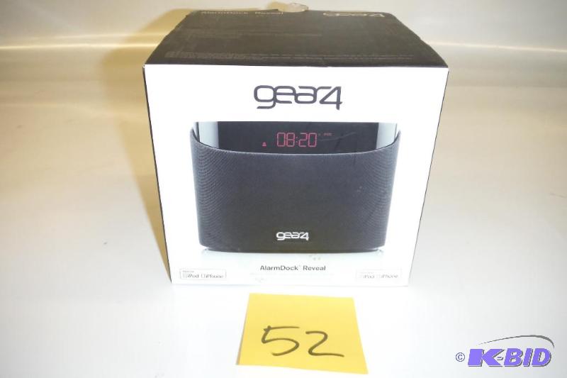 Gear4 Alarmdock Reveal Dock For iPod and Iphone PG487US Retail Opened Box Gear4 Alarmdock Reveal Do