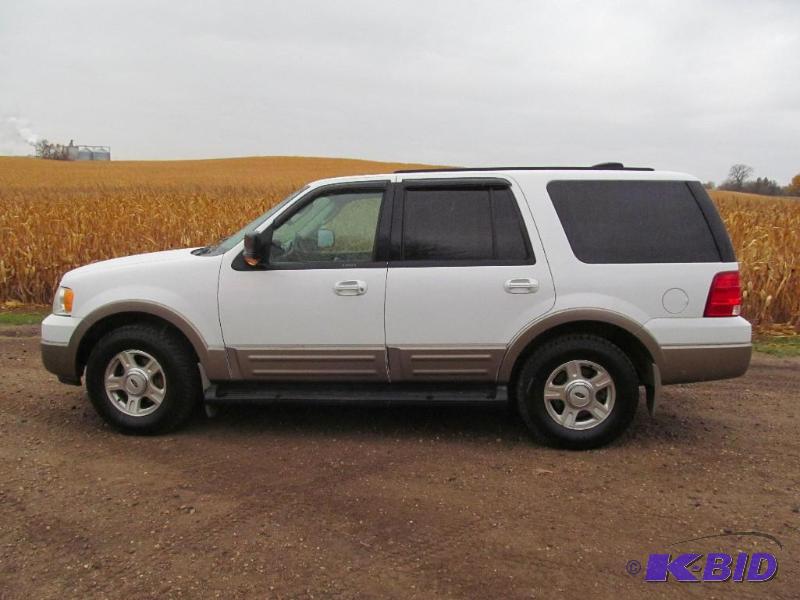 lot 1 image: 2003 Ford Expedition