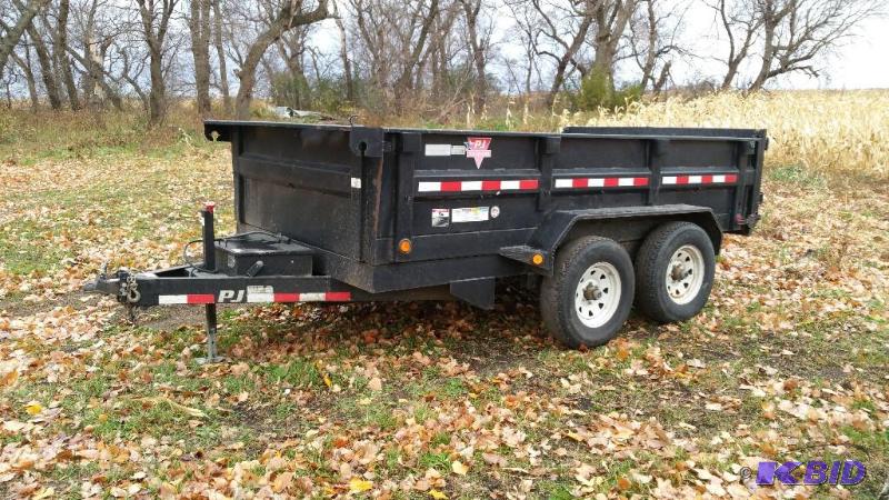 lot 2 image: 2009 12 ft. PJ Dump Trailer