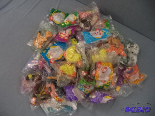 lot 104 image: Teenie Beanie Babies