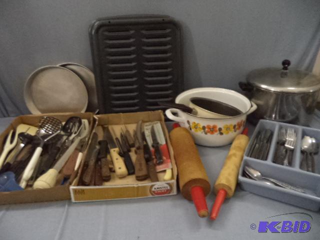 lot 116 image: Kitchen Utensils
