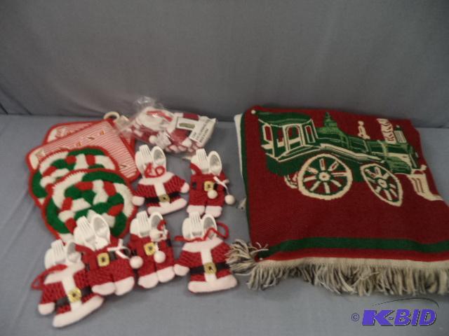 lot 143 image: Holiday Decorations