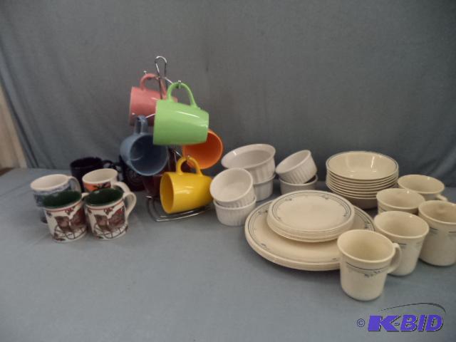 lot 156 image: Corelle Dishes, Tableware