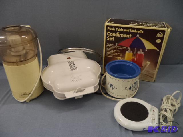 lot 172 image: Kitchenwares