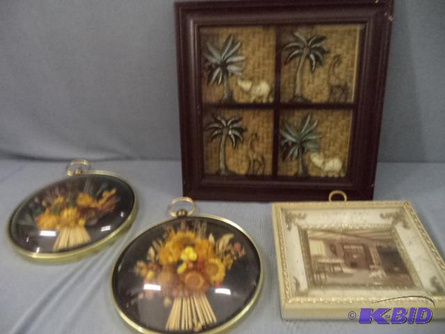 lot 190 image: Shadow Box