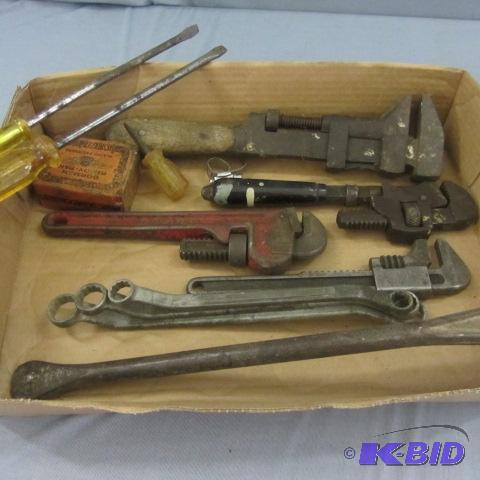lot 214 image: Wrenches, Screwdrivers