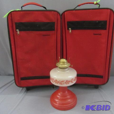 lot 224 image: Roller Cases, Lamp