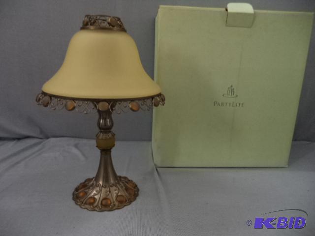 lot 229 image: PartyLite Tealight Lamp
