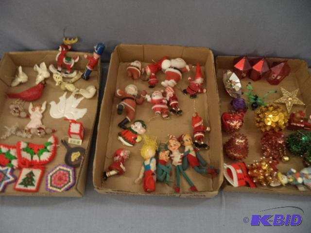 lot 232 image: Christmas Decorations