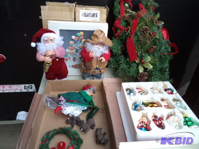 lot 247 image: Christmas Decorations