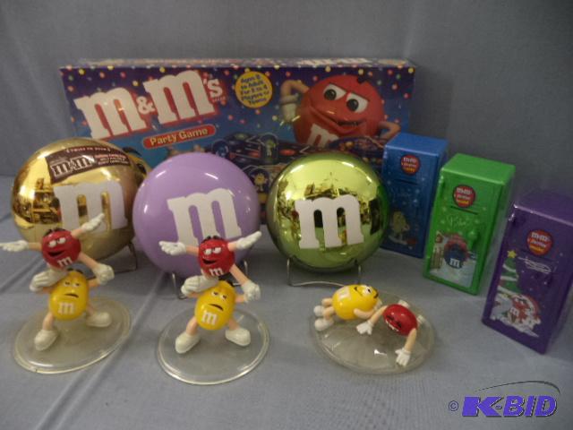lot 49 image: M and M